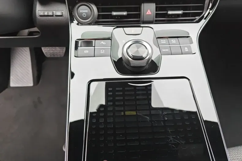 Toyota bZ4X din 2023 cu 5.552 km - oferta TOY158639 - foto 13