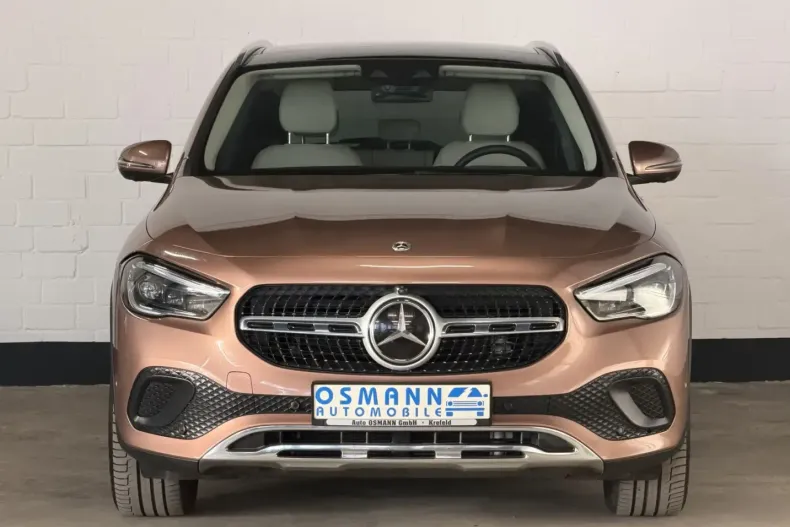 Mercedes-Benz GLA 220 din 2022 cu 71.580 km - oferta MER158640 - foto 2