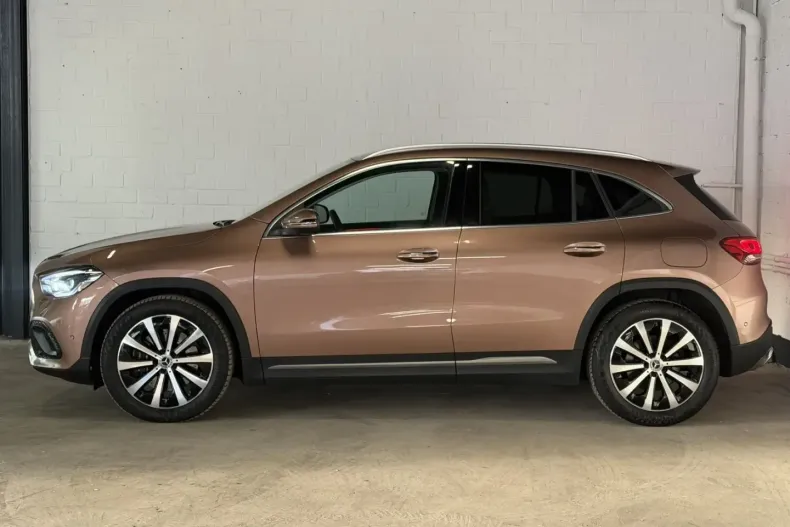 Mercedes-Benz GLA 220 din 2022 cu 71.580 km - oferta MER158640 - foto 6