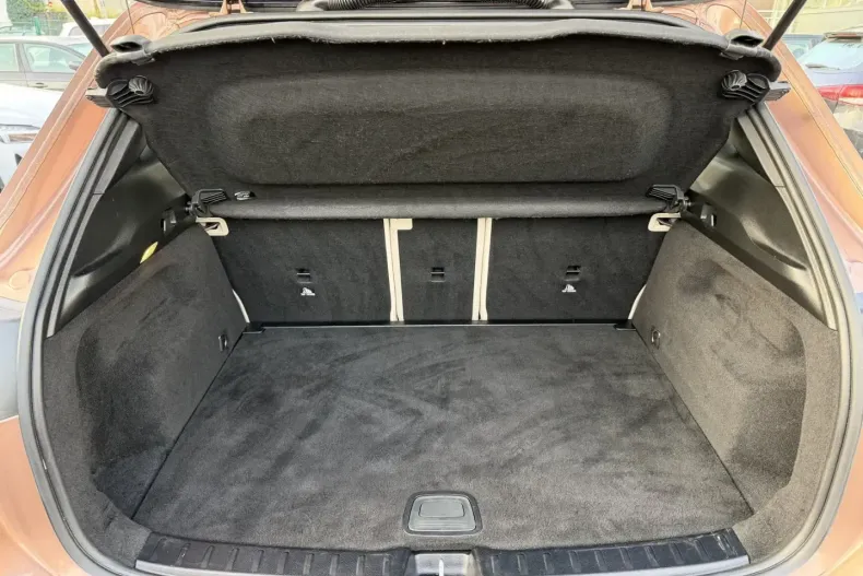 Mercedes-Benz GLA 220 din 2022 cu 71.580 km - oferta MER158640 - foto 14