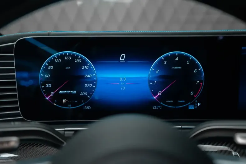 Mercedes-Benz GLE 63 AMG din 2024 cu 70 km - oferta MER158641 - foto 15