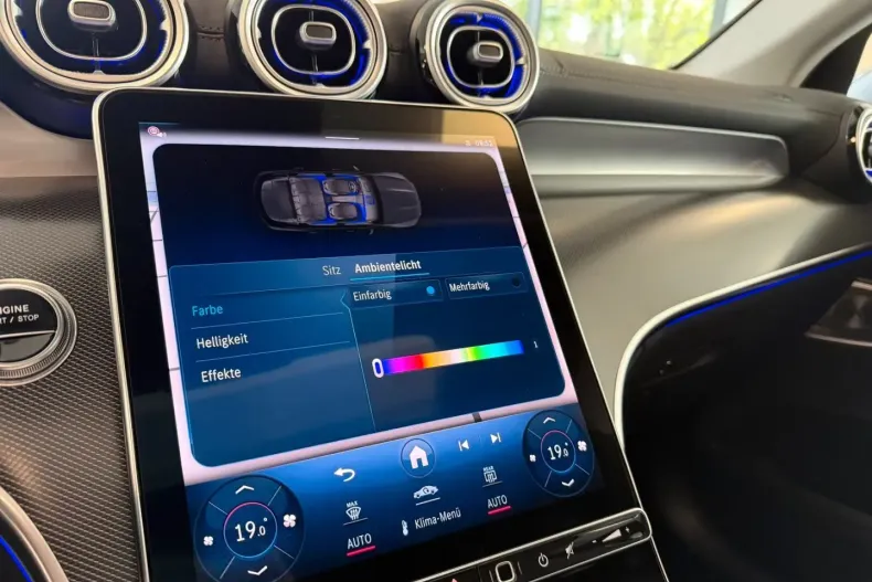 Mercedes-Benz GLC 300 din 2024 cu 7.350 km - oferta MER158643 - foto 17