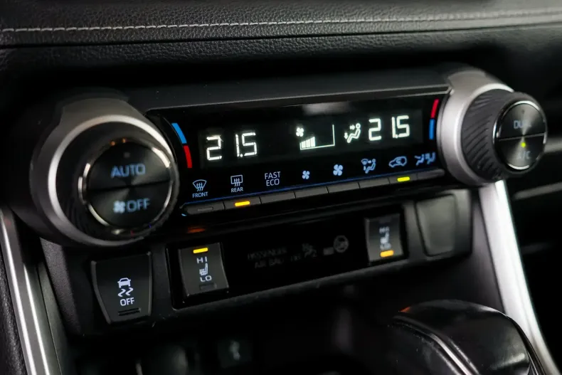 Toyota RAV4 din 2020 cu 104.000 km - oferta TOY158645 - foto 15