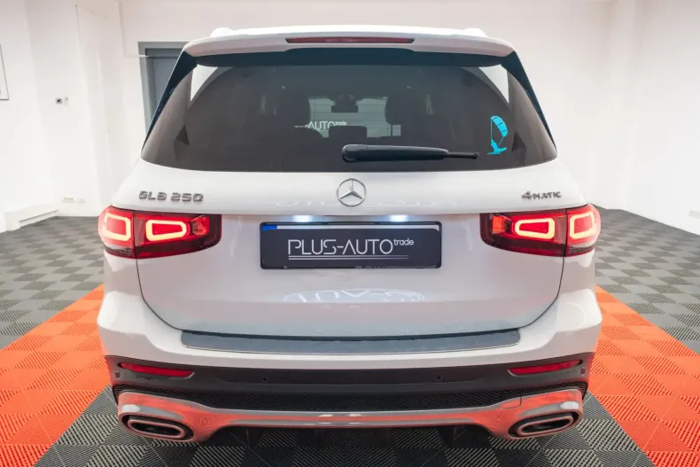 Mercedes-Benz GLB 250 din 2020 cu 67.220 km - oferta MER158646 - foto 5