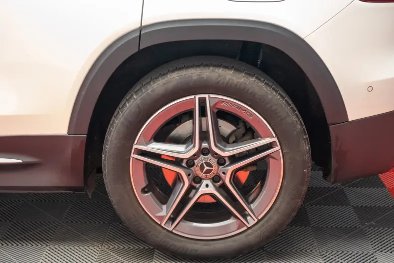 Mercedes-Benz GLB 250 din 2020 cu 67.220 km - oferta MER158646 - foto 10