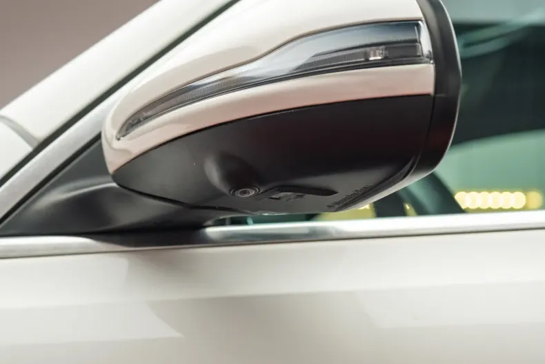 Mercedes-Benz GLB 250 din 2020 cu 67.220 km - oferta MER158646 - foto 28