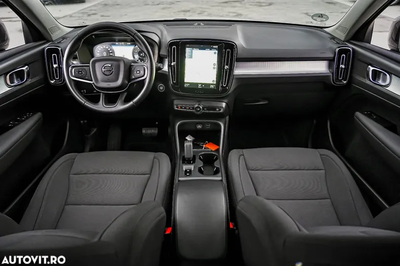Volvo XC40 din 2021 cu 175.500 km - oferta VOL158648 - foto 7