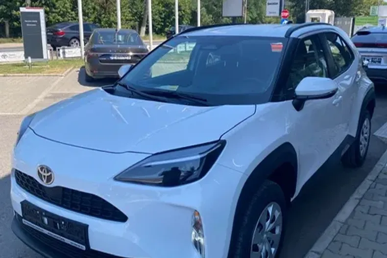 Toyota Yaris Cross din 2025 cu 1.500 km - oferta TOY158655 - foto 2