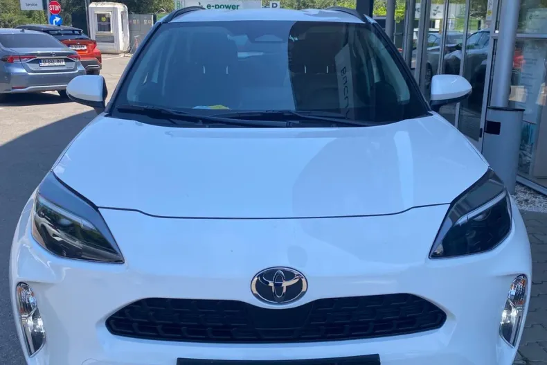 Toyota Yaris Cross din 2025 cu 1.500 km - oferta TOY158655 - foto 8
