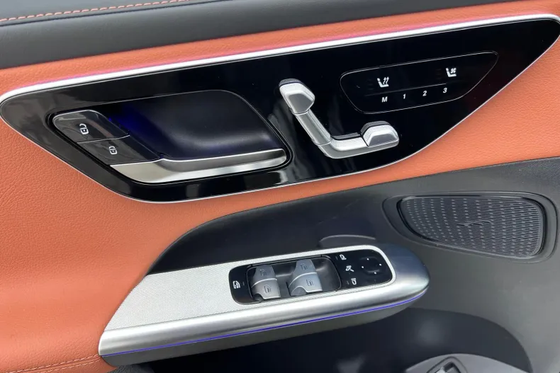 Mercedes-Benz GLC din 2025 cu 10 km - oferta MER158661 - foto 8