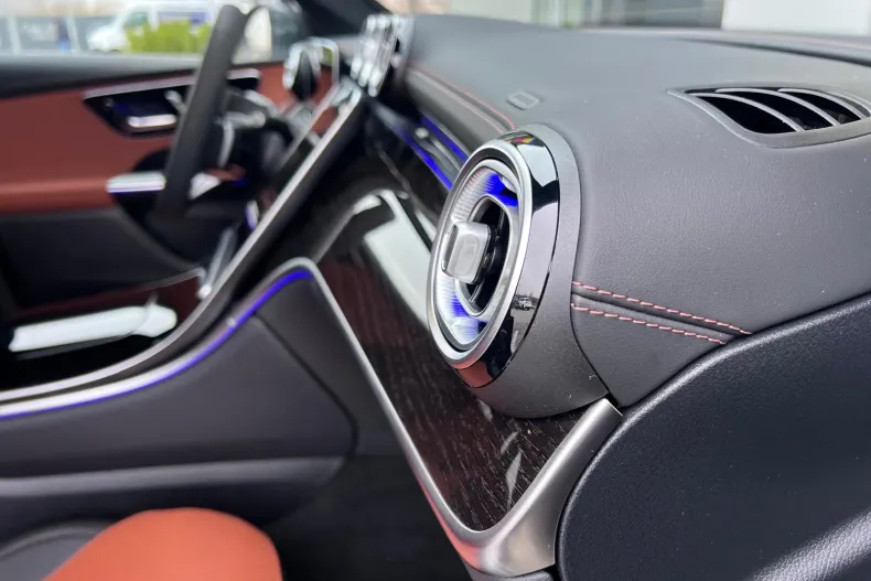 Mercedes-Benz GLC din 2025 cu 10 km - oferta MER158661 - foto 17