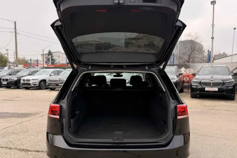 Volkswagen Passat din 2021 cu 90.000 km - oferta VOL158665 - foto 13