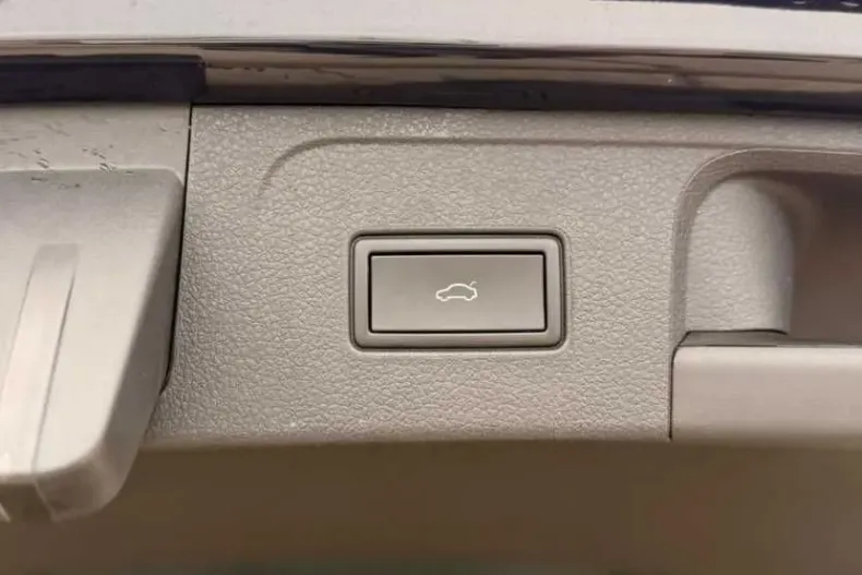 Volkswagen Passat din 2021 cu 90.000 km - oferta VOL158665 - foto 14