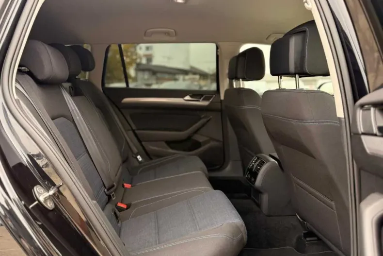 Volkswagen Passat din 2021 cu 90.000 km - oferta VOL158665 - foto 18