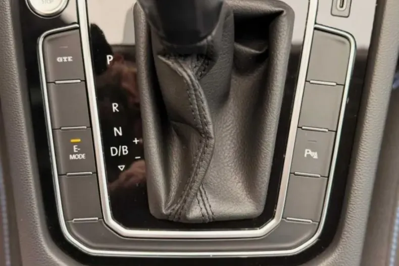 Volkswagen Passat din 2021 cu 90.000 km - oferta VOL158665 - foto 26