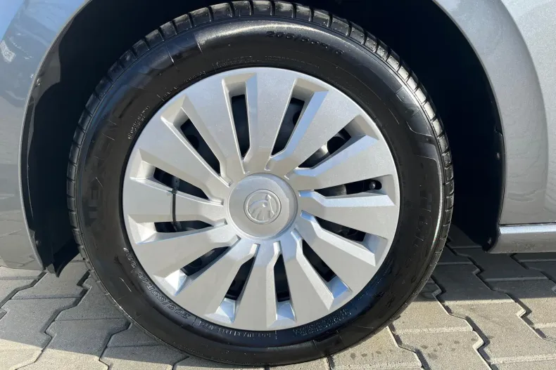 Skoda Scala din 2025 cu 18.386 km - oferta SKO158668 - foto 4