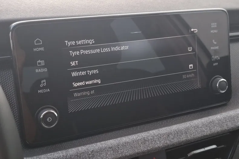 Skoda Scala din 2025 cu 18.912 km - oferta SKO158669 - foto 19