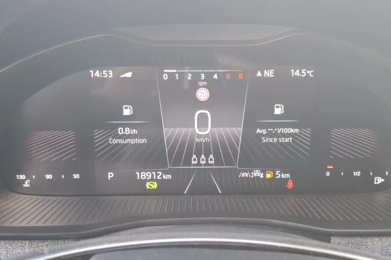 Skoda Scala din 2025 cu 18.912 km - oferta SKO158669 - foto 24