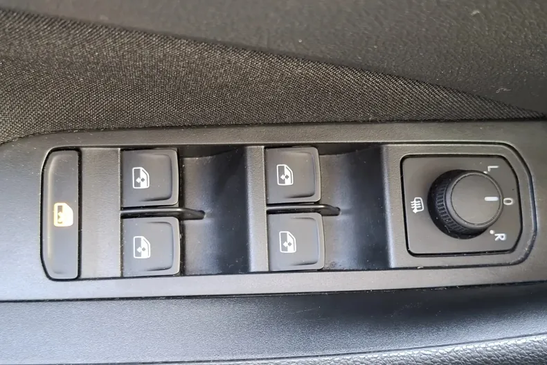 Skoda Scala din 2025 cu 18.912 km - oferta SKO158669 - foto 32