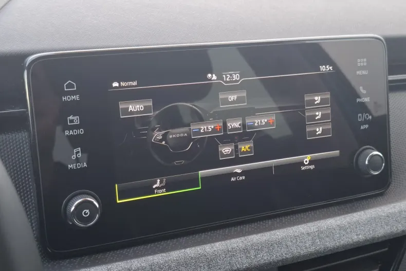 Skoda Scala din 2025 cu 18.738 km - oferta SKO158670 - foto 9