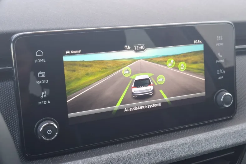 Skoda Scala din 2025 cu 18.738 km - oferta SKO158670 - foto 11