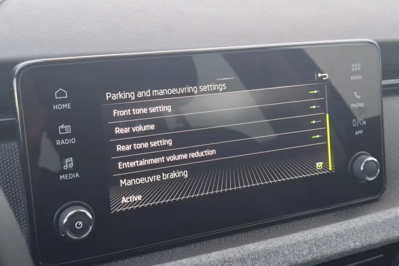 Skoda Scala din 2025 cu 18.738 km - oferta SKO158670 - foto 19