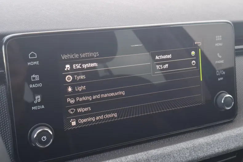 Skoda Scala din 2025 cu 18.738 km - oferta SKO158670 - foto 20