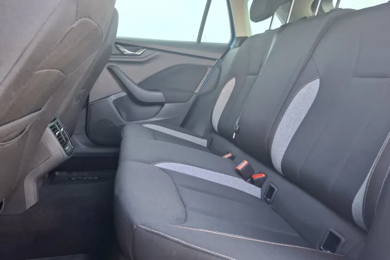 Skoda Scala din 2025 cu 18.738 km - oferta SKO158670 - foto 35