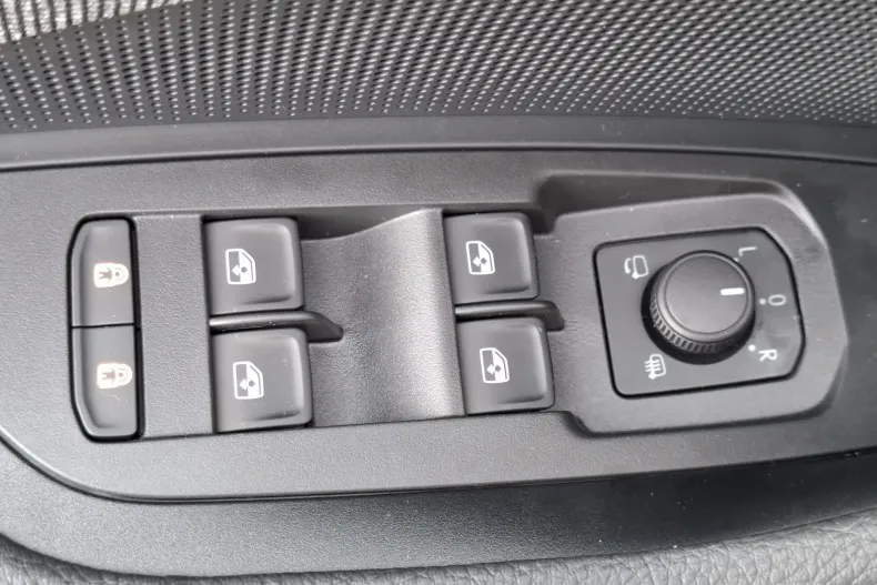 Skoda Kodiaq din 2025 cu 1.500 km - oferta SKO158671 - foto 40