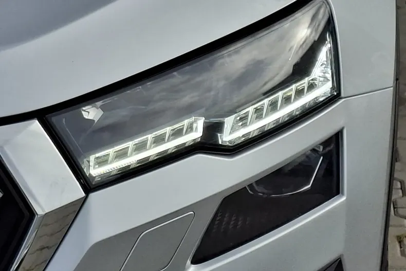 Skoda Karoq din 2023 cu 49.299 km - oferta SKO158672 - foto 5