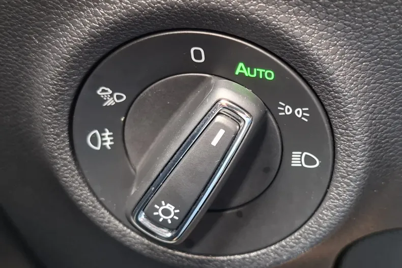 Skoda Karoq din 2023 cu 49.299 km - oferta SKO158672 - foto 29