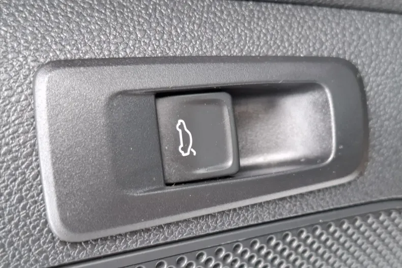 Skoda Karoq din 2023 cu 49.299 km - oferta SKO158672 - foto 36