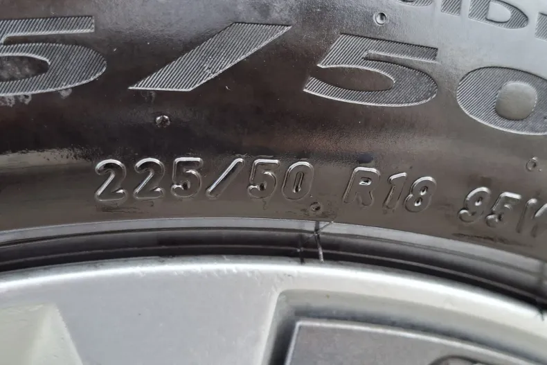 Skoda Karoq din 2023 cu 49.299 km - oferta SKO158672 - foto 39