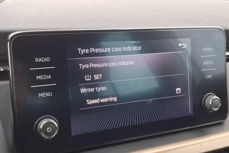 Skoda Kamiq din 2023 cu 39.252 km - oferta SKO158675 - foto 20