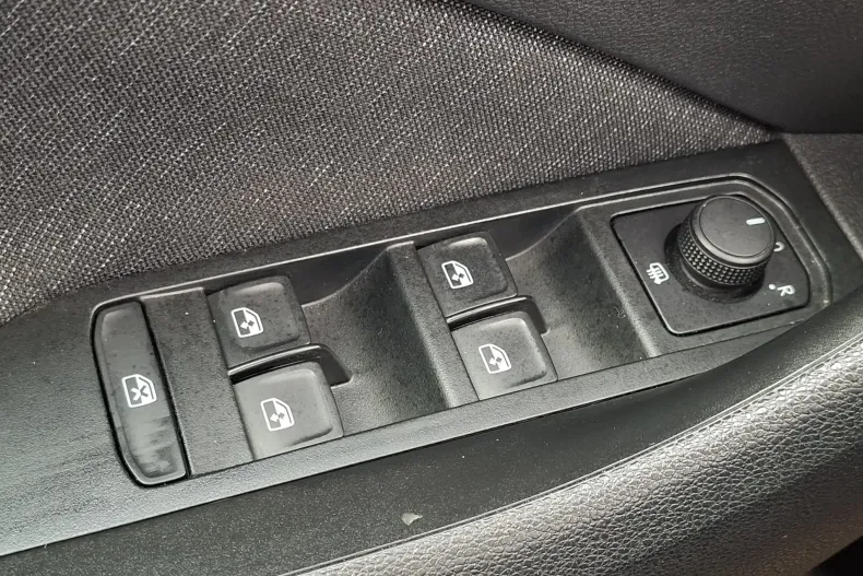 Skoda Kamiq din 2023 cu 39.252 km - oferta SKO158675 - foto 27