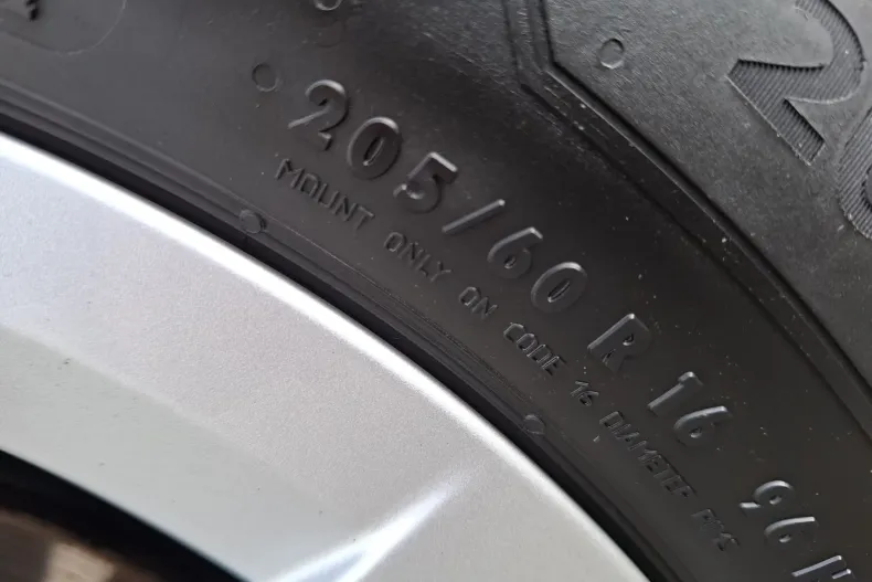 Skoda Kamiq din 2023 cu 39.252 km - oferta SKO158675 - foto 34