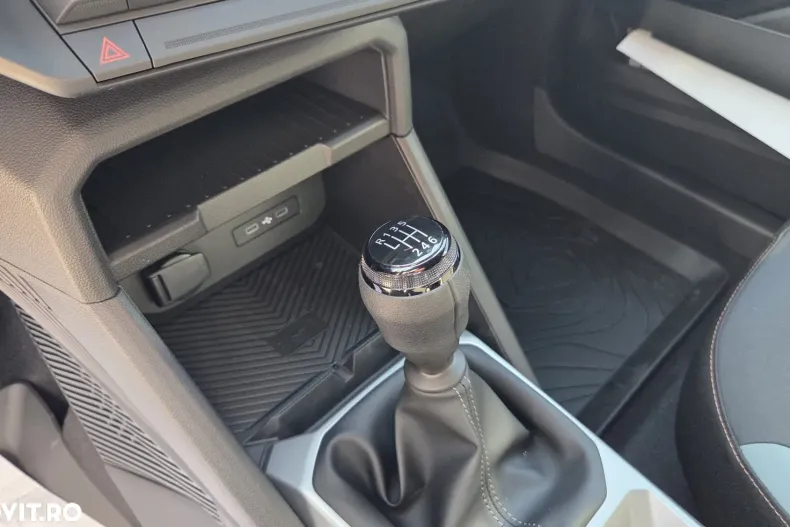 Dacia Duster din 2025 cu 0 km - oferta DAC158676 - foto 19