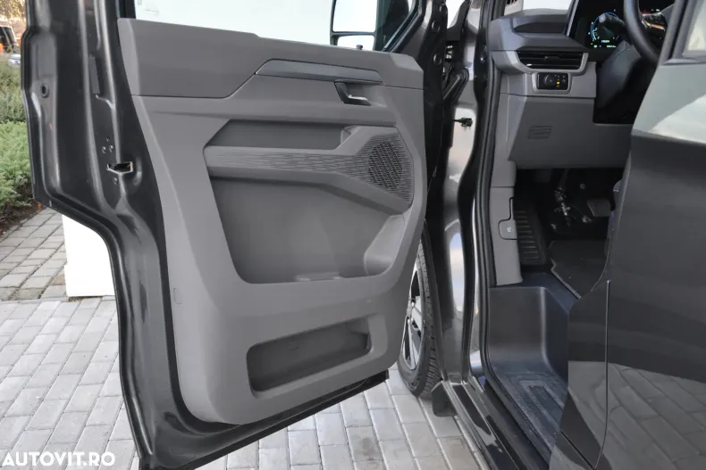 Volkswagen Caravelle din 2025 cu 15.350 km - oferta VOL158679 - foto 13