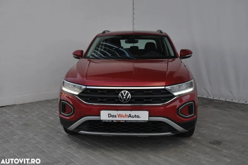 Volkswagen T-Roc din 2024 cu 48.370 km - oferta VOL158680 - foto 8