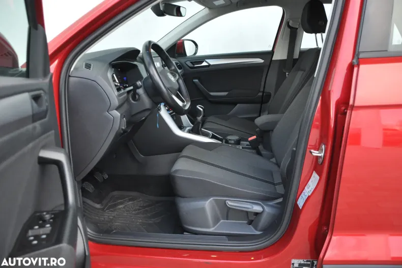 Volkswagen T-Roc din 2024 cu 48.370 km - oferta VOL158680 - foto 12