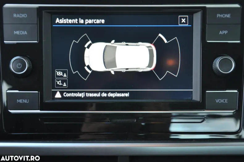 Volkswagen T-Roc din 2024 cu 48.370 km - oferta VOL158680 - foto 19