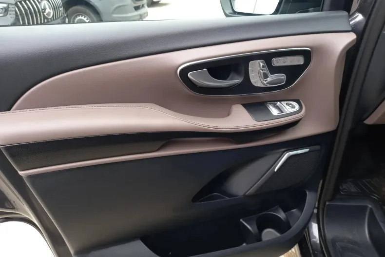 Mercedes-Benz V din 2023 cu 20.908 km - oferta MER158682 - foto 17