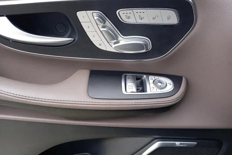 Mercedes-Benz V din 2023 cu 20.908 km - oferta MER158682 - foto 28