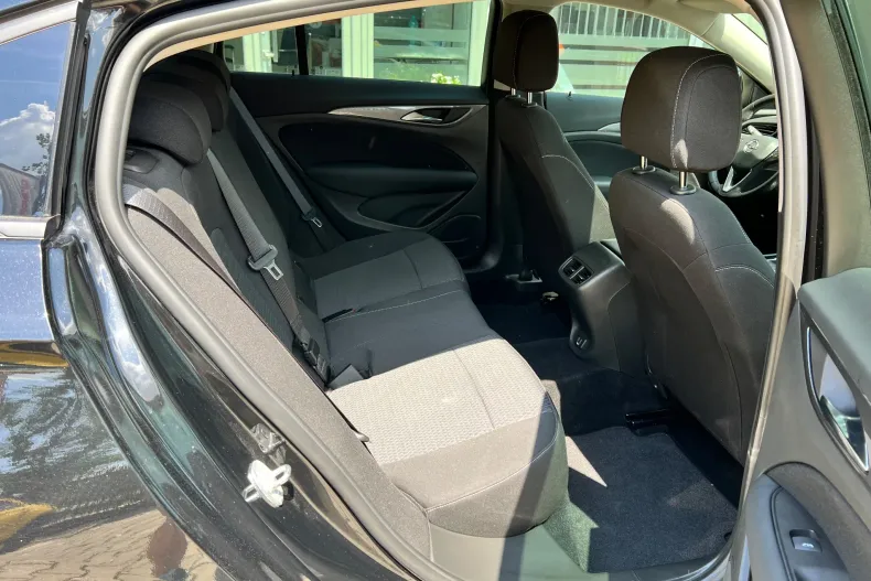 Opel Insignia din 2020 cu 80.000 km - oferta OPE158685 - foto 16