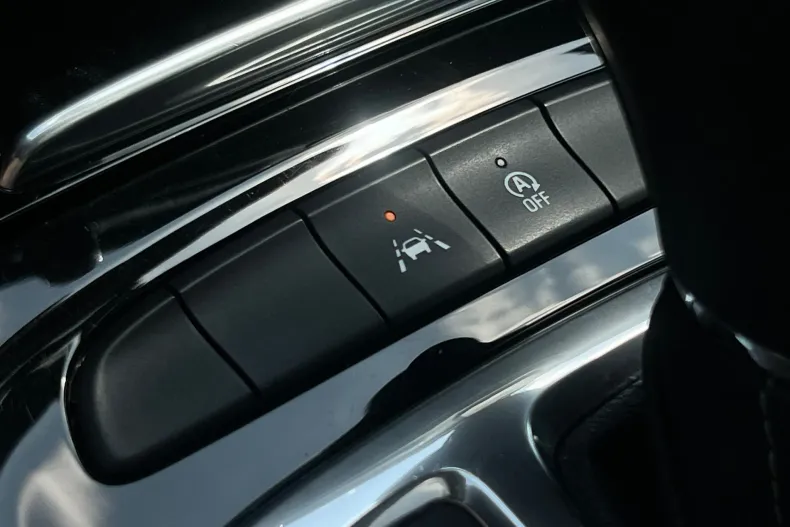 Opel Insignia din 2020 cu 80.000 km - oferta OPE158685 - foto 24