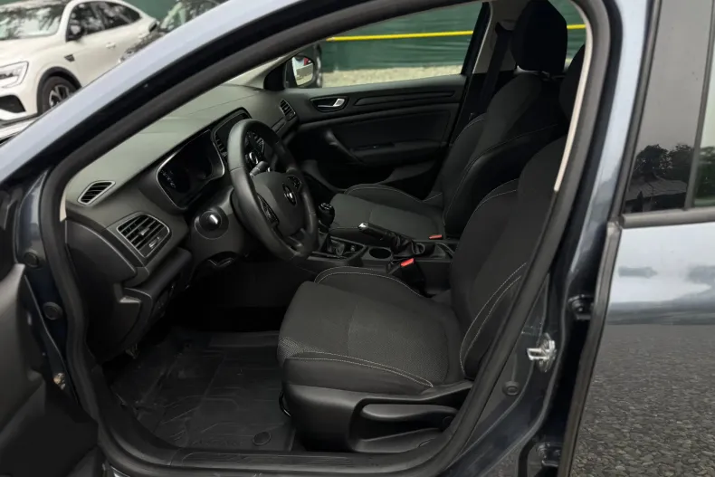 Renault Megane din 2020 cu 52.707 km - oferta REN158691 - foto 6