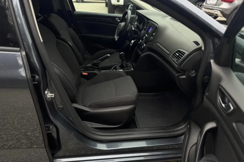 Renault Megane din 2020 cu 52.707 km - oferta REN158691 - foto 14
