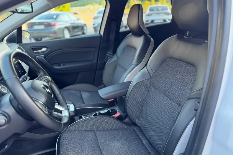 Renault Captur din 2024 cu 51.778 km - oferta REN158692 - foto 3