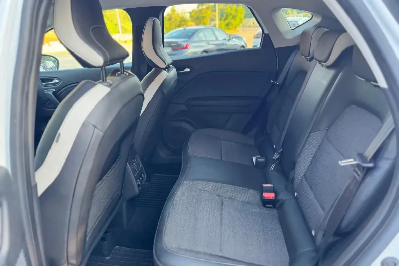 Renault Captur din 2024 cu 51.778 km - oferta REN158692 - foto 12