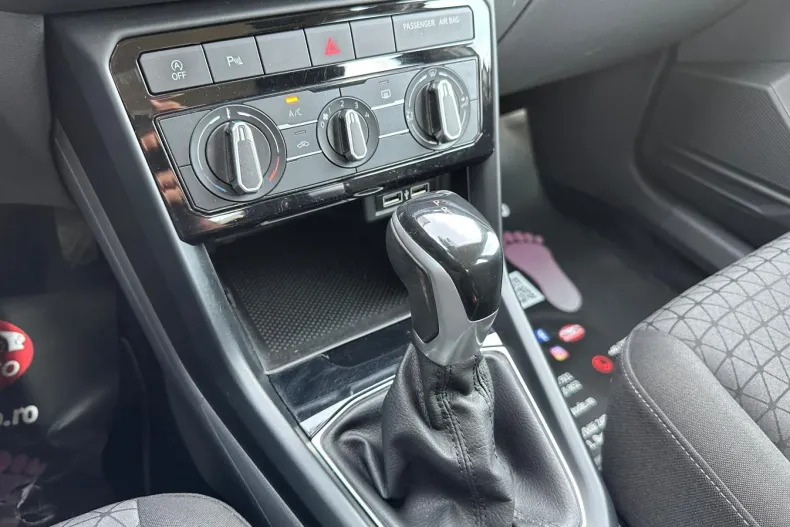 Volkswagen T-Cross din 2019 cu 120.088 km - oferta VOL158694 - foto 13